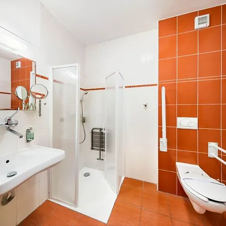 Hotel Zavis Z Falkenstejna Hluboka nad Vltavou
