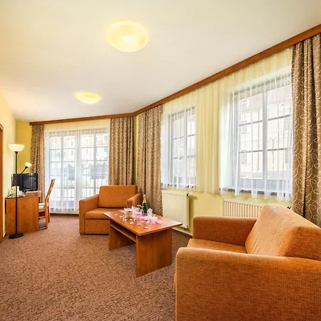 Zavis Z Falkenstejna Hotel 4*