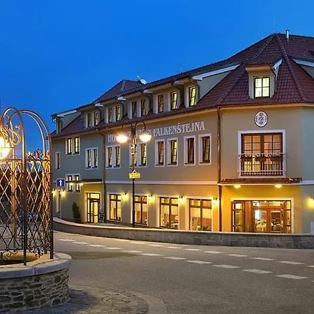Zavis Z Falkenstejna Szálloda Hluboká nad Vltavou