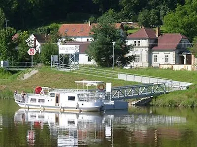 Zavis Z Falkenstejna 4* Hluboka nad Vltavou