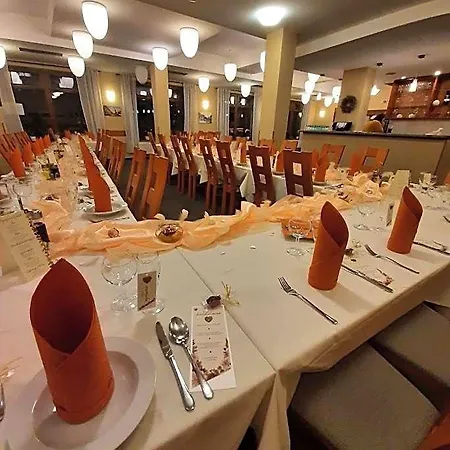 Zavis Z Falkenstejna 4*