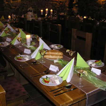 Hotel Zavis Z Falkenstejna Hluboka nad Vltavou