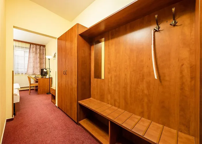 Zavis Z Falkenstejna Hotel 4*