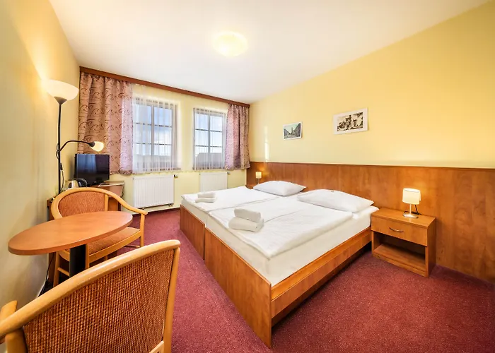 Zavis Z Falkenstejna Hotel 4*